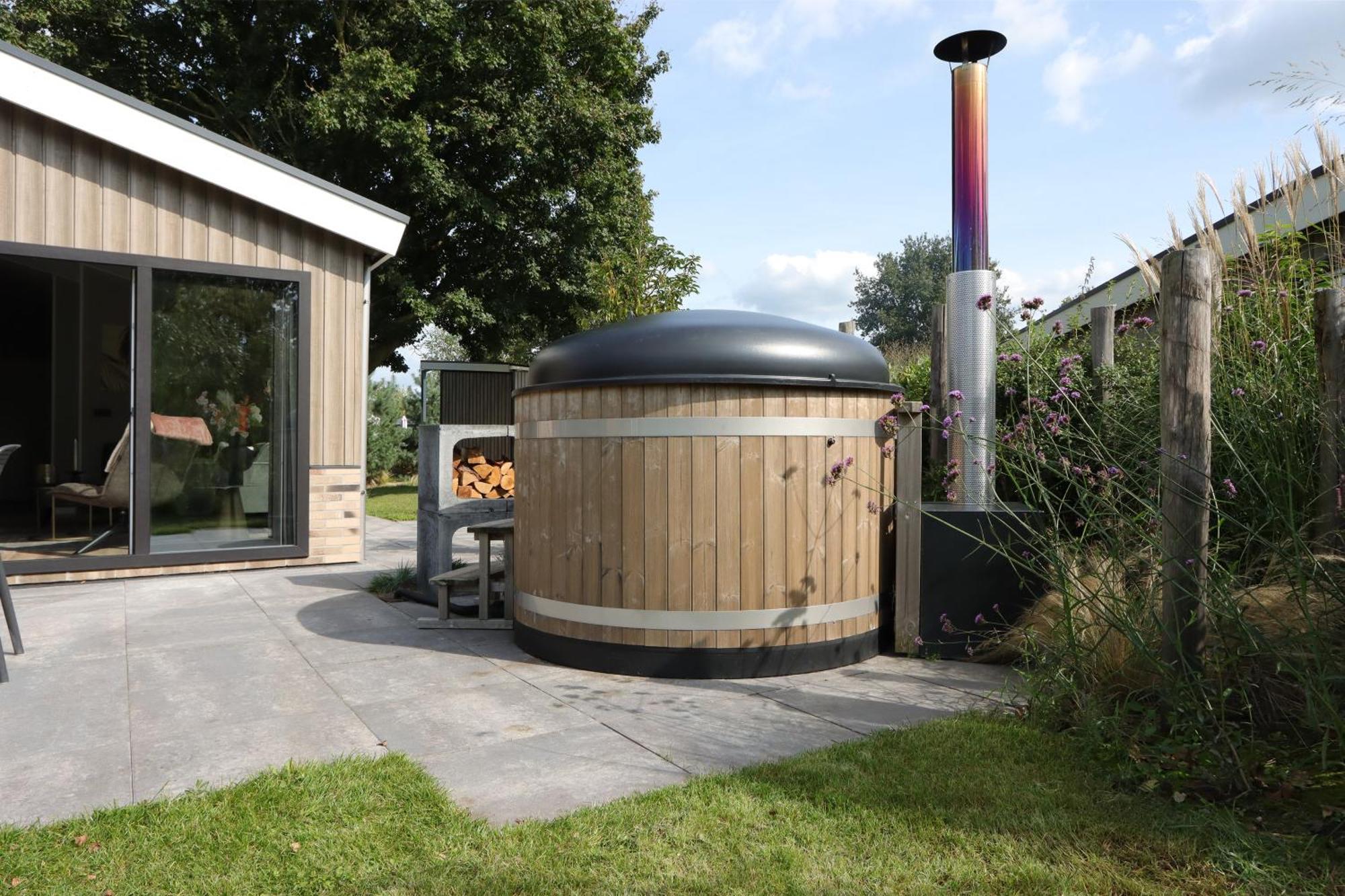 Wellness Chalet Veluwemeer Biddinghuizen Exterior photo